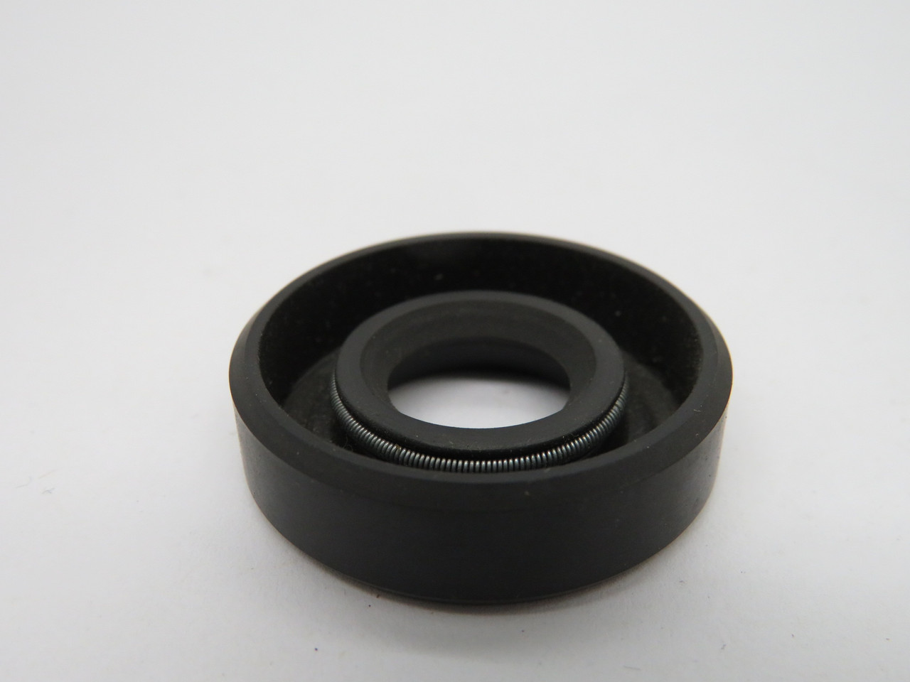 DMR 153510 Oil Seal 15mm ID 35mm OD 10mm W ! NEW !