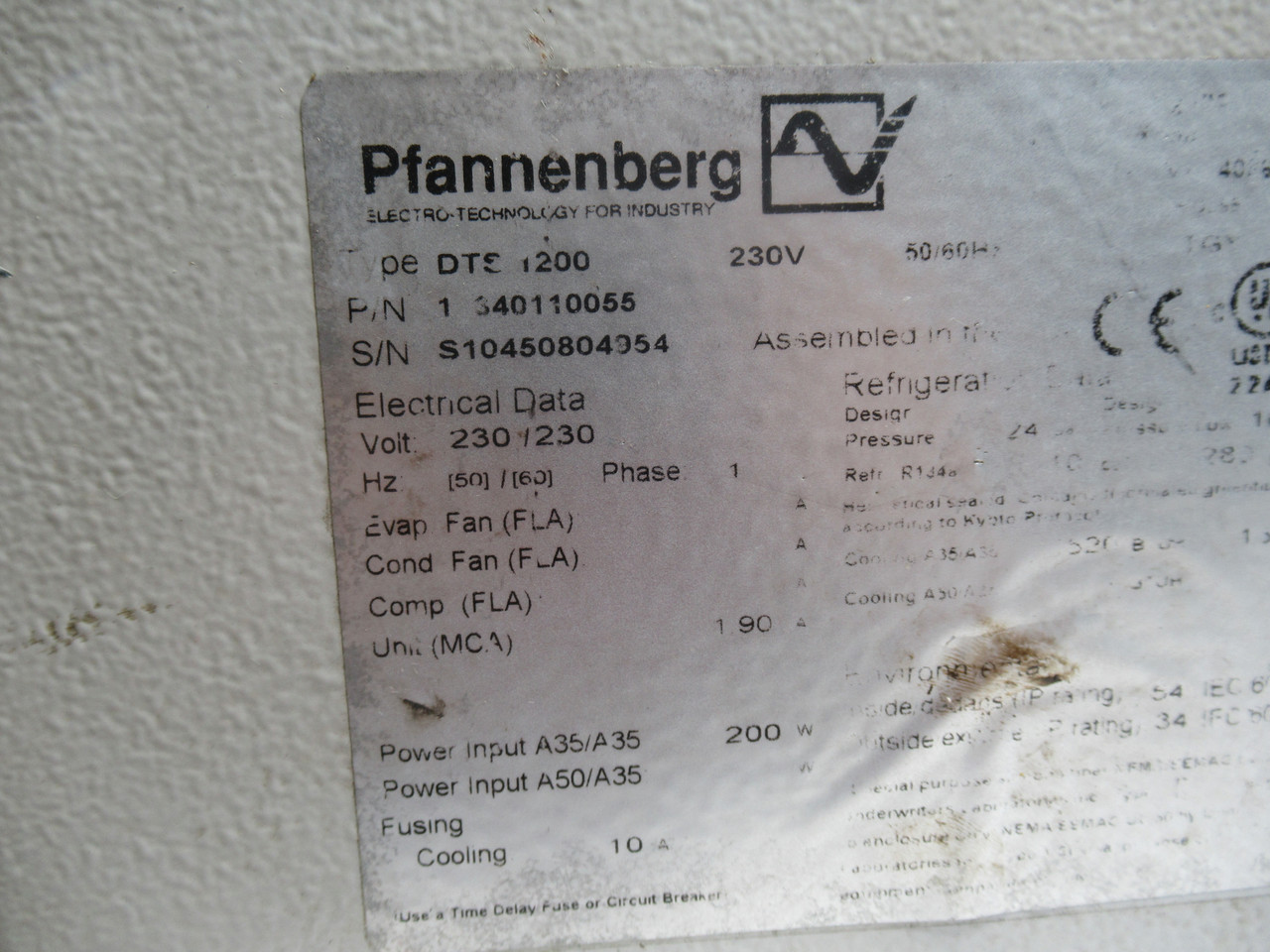 Pfannenberg 13340110055 Side Mount Cooling Unit *Rust/Damage to Label * USED