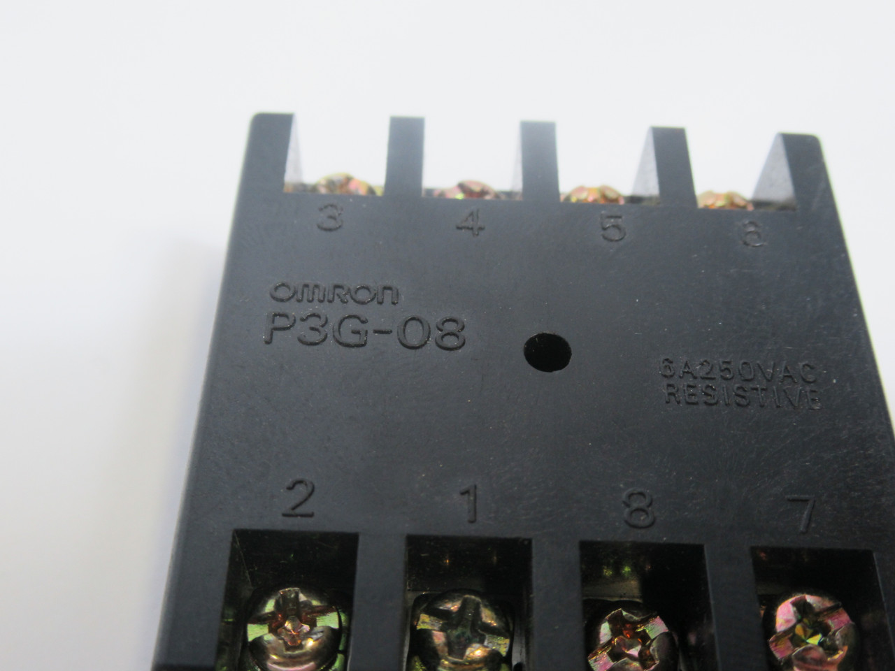 Omron P3G-08 Relay Socket 8 Pin 6A 250VAC USED