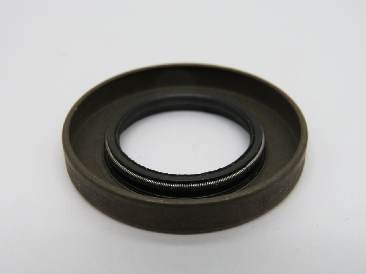 Chicago Rawhide 9307 Oil Seal 0.938" ID 1.624" OD 0.250" W ! NEW !