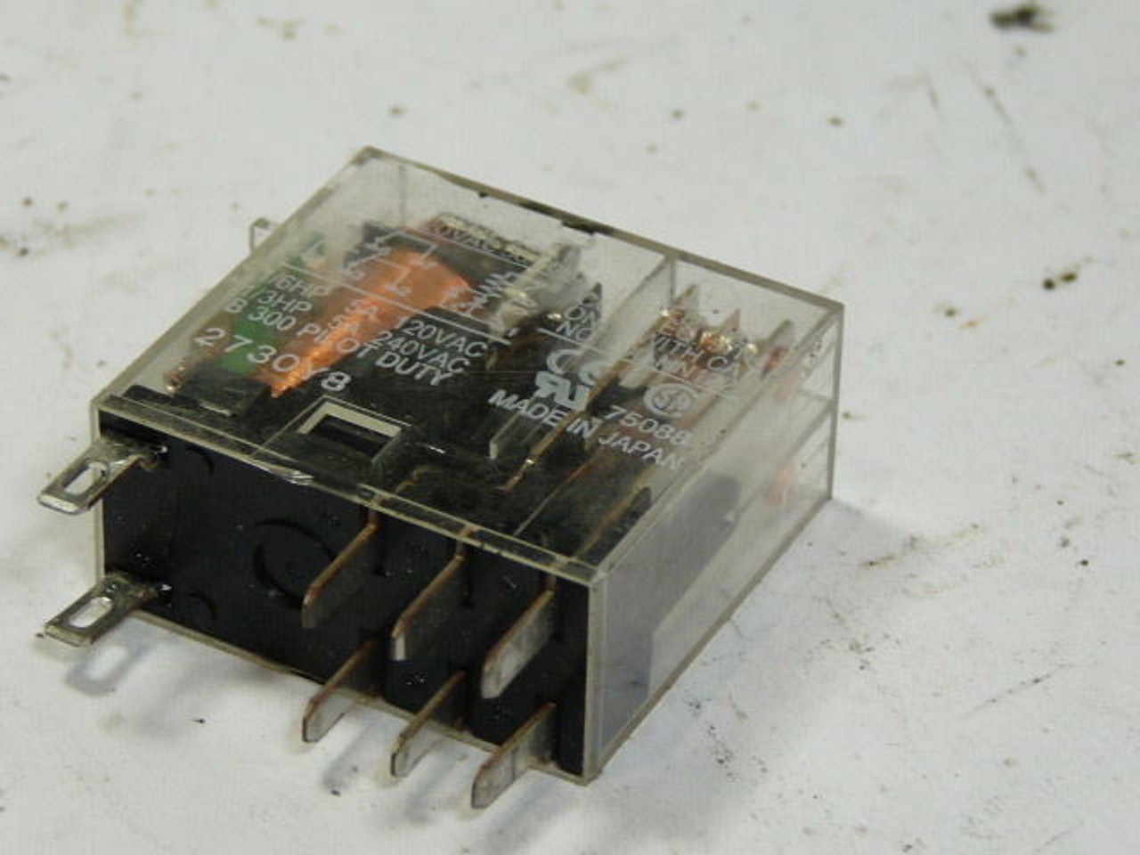 Allen-Bradley 700-HK32A1-4 General Purpose Relay 120VAC USED