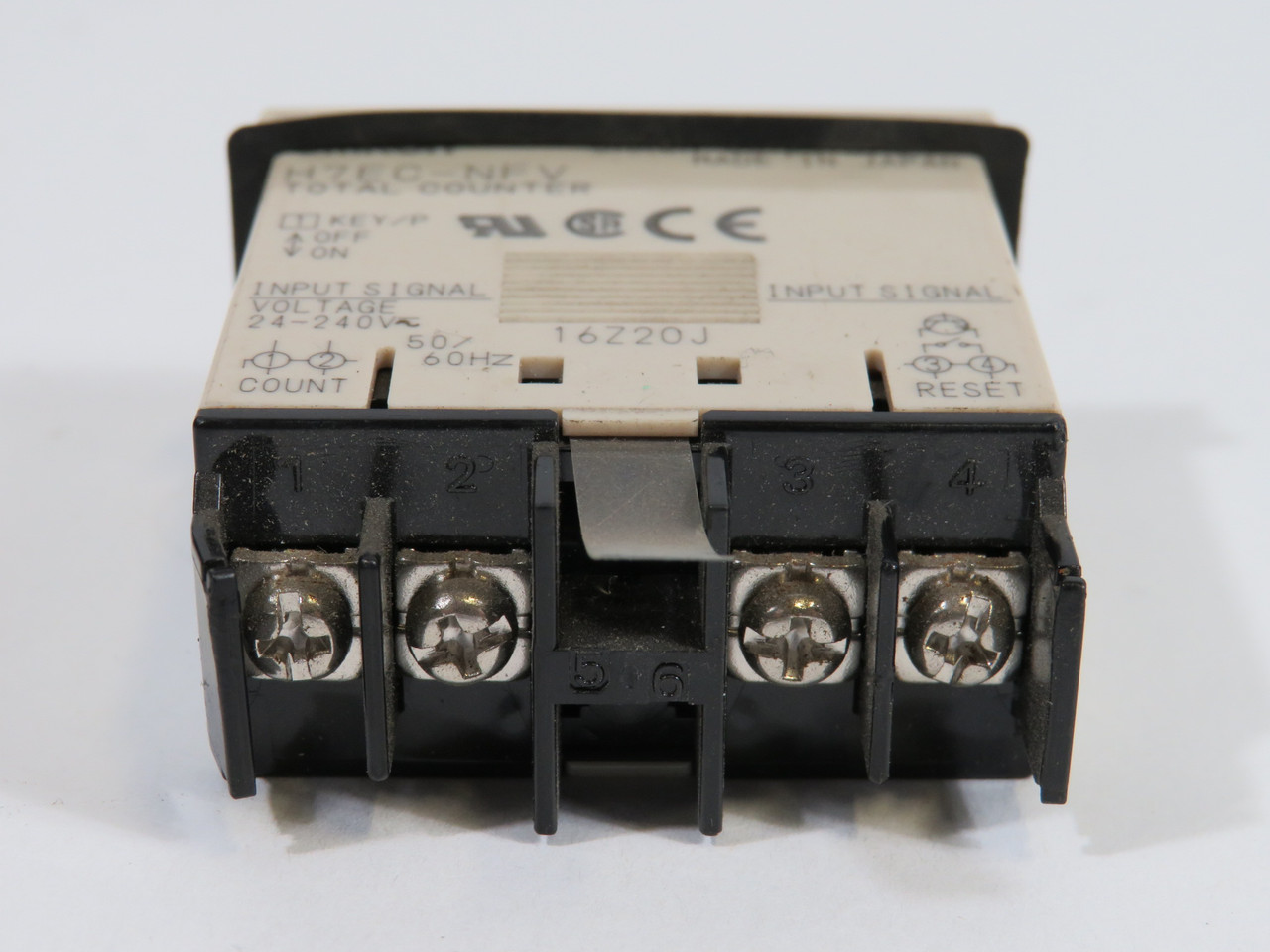 Omron H7EC-NFV Total Counter Screw Terminals 24-240VAC/DC SHELF WEAR ! NOP !