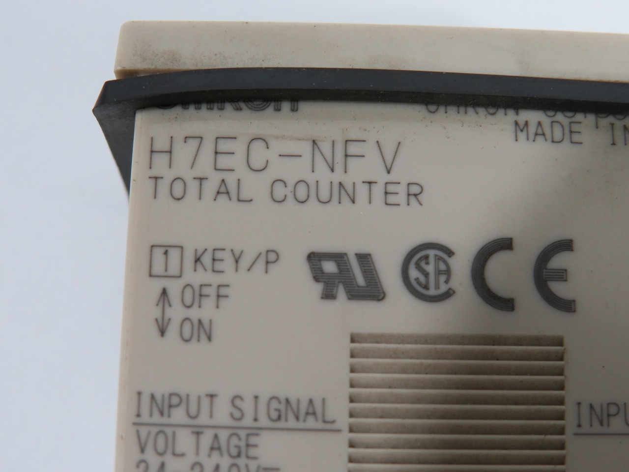 Omron H7EC-NFV Total Counter Screw Terminals 24-240VAC/DC SHELF WEAR ! NOP !