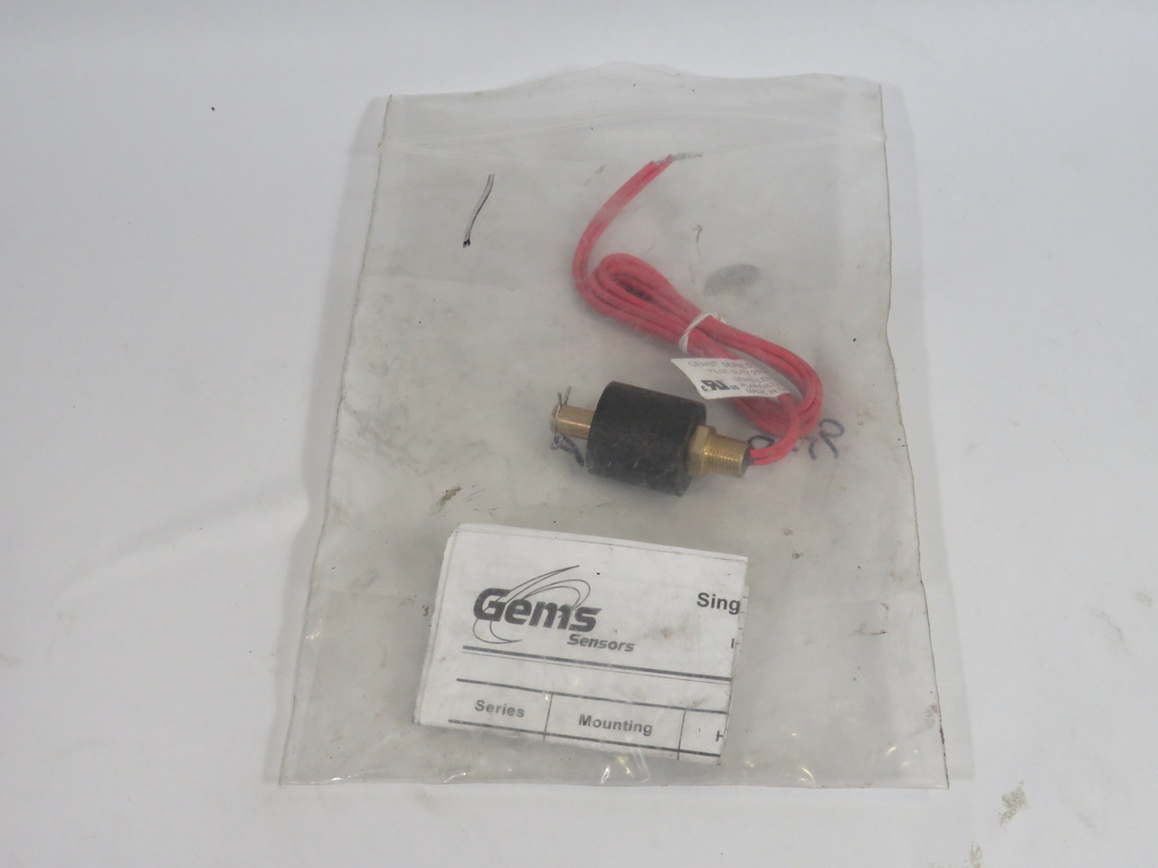 GEMS LS-1700 Level Switch 50-240V 1/8" NPT ! NWB !