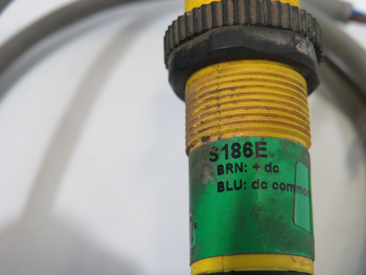 Belanger S186E Photoelectric Sensor Emitter w/Mount 28" CUT CORD USED