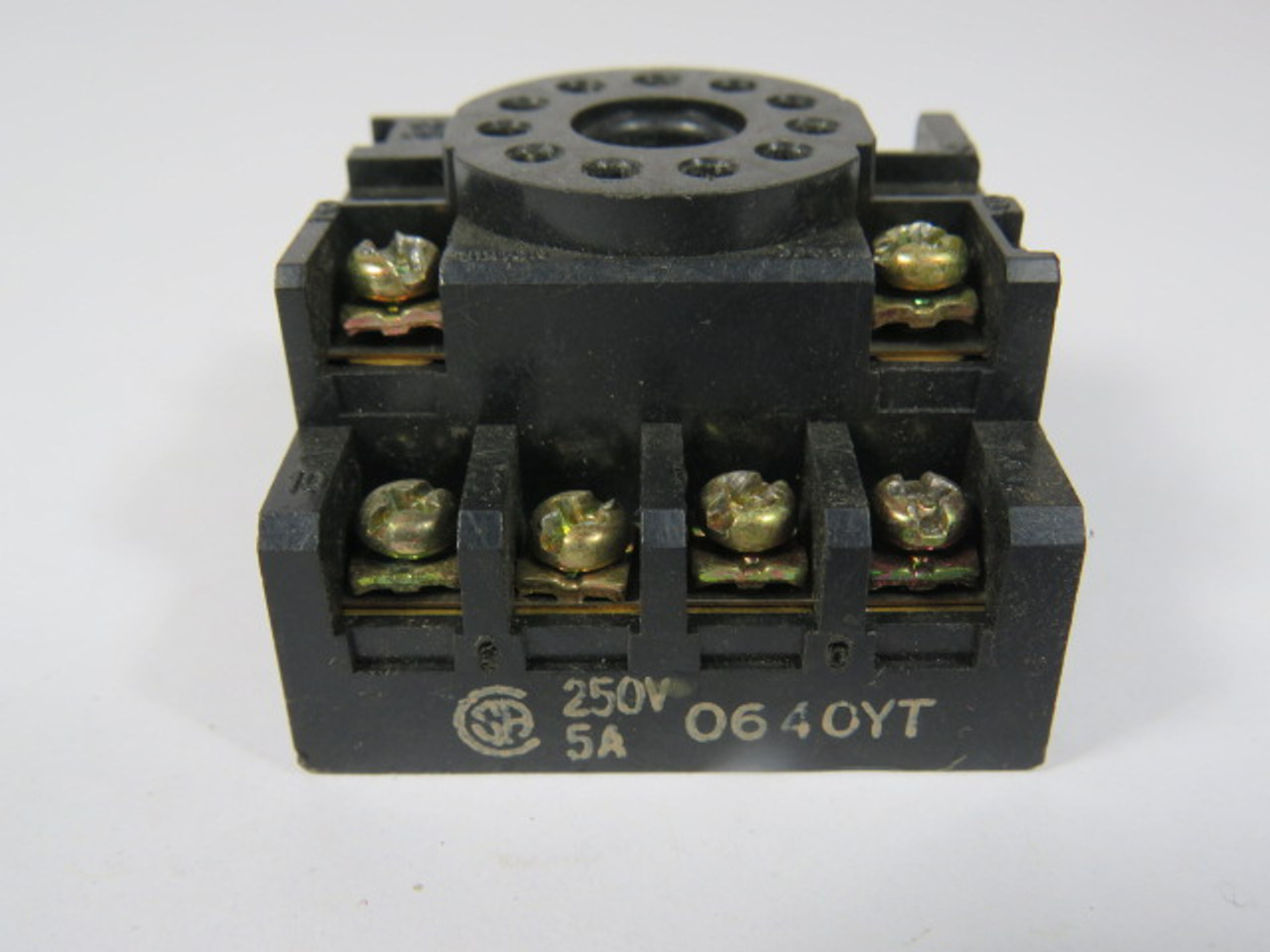 Omron PF113A Relay Socket 11pin 5A USED