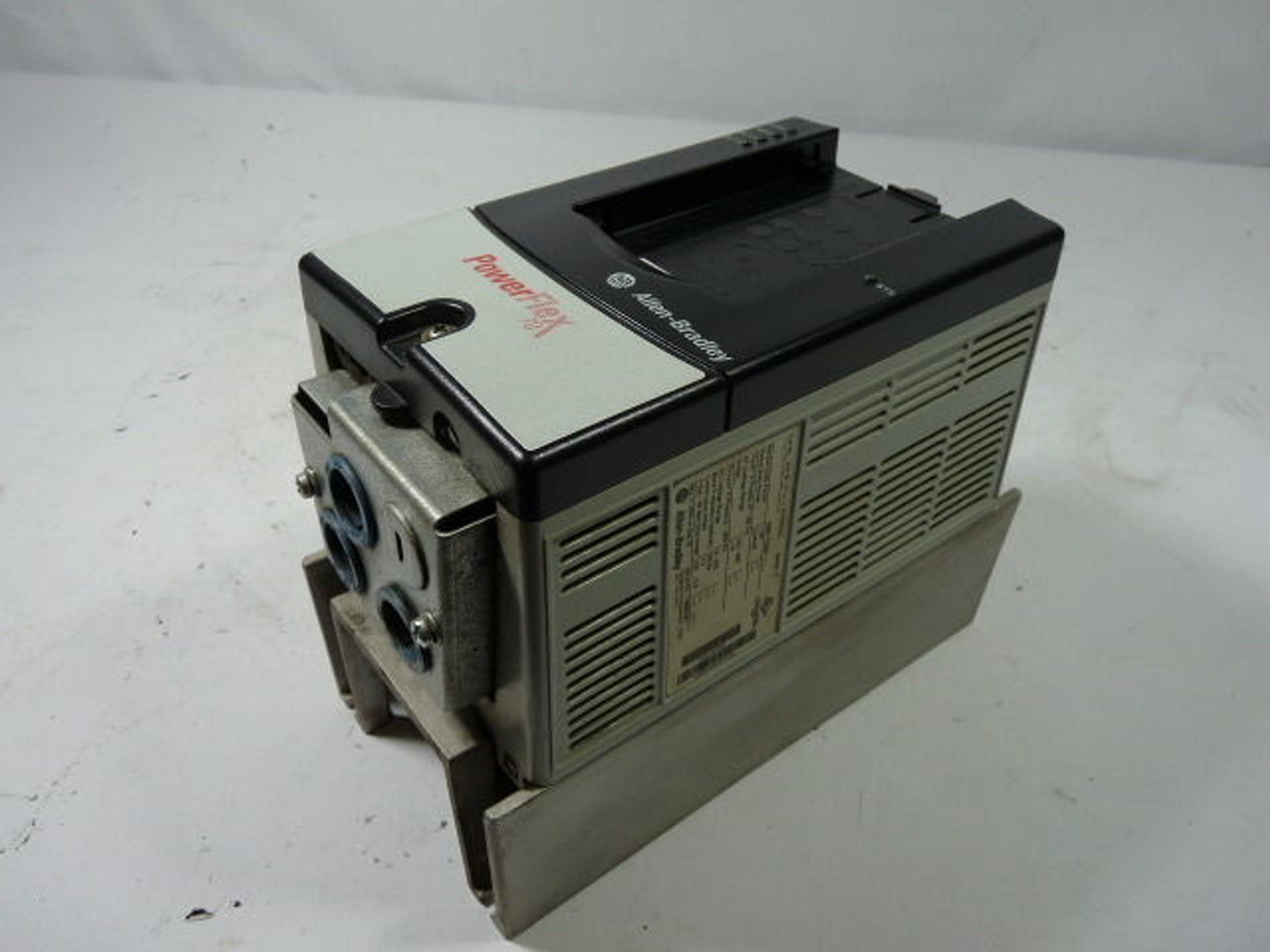 Allen-Bradley 20AE1P7A3AYNNNC0 AC Drive 3PH 600VAC USED