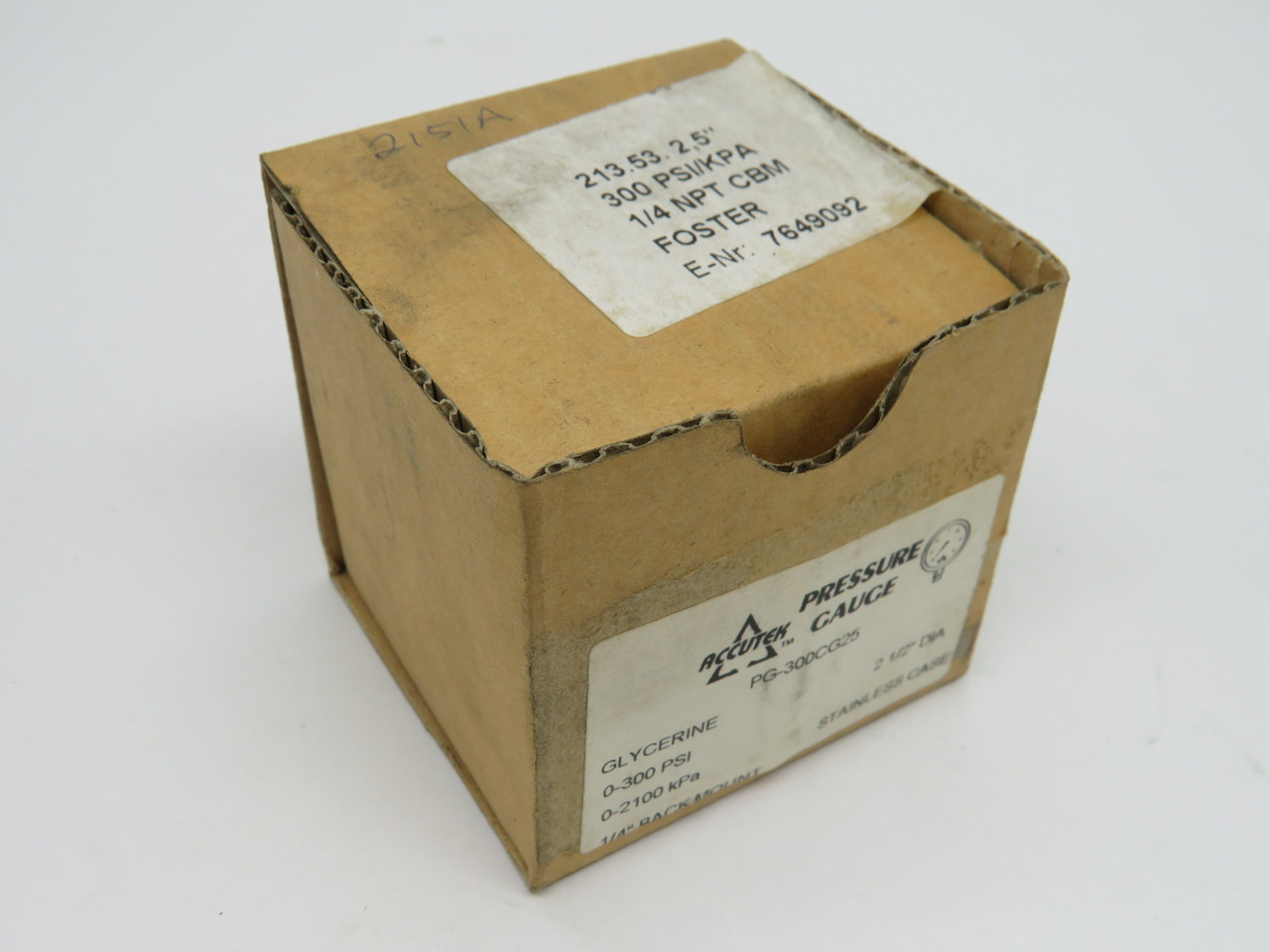 Accutek PG-300CG25 Liquid Filled Gauge 0-300psi 2.5" D 1/4" NPT SHELF WEAR NEW