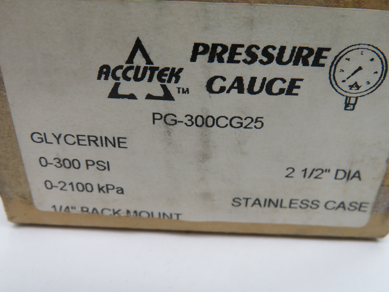 Accutek PG-300CG25 Liquid Filled Gauge 0-300psi 2.5" D 1/4" NPT COS DMG ! NEW !