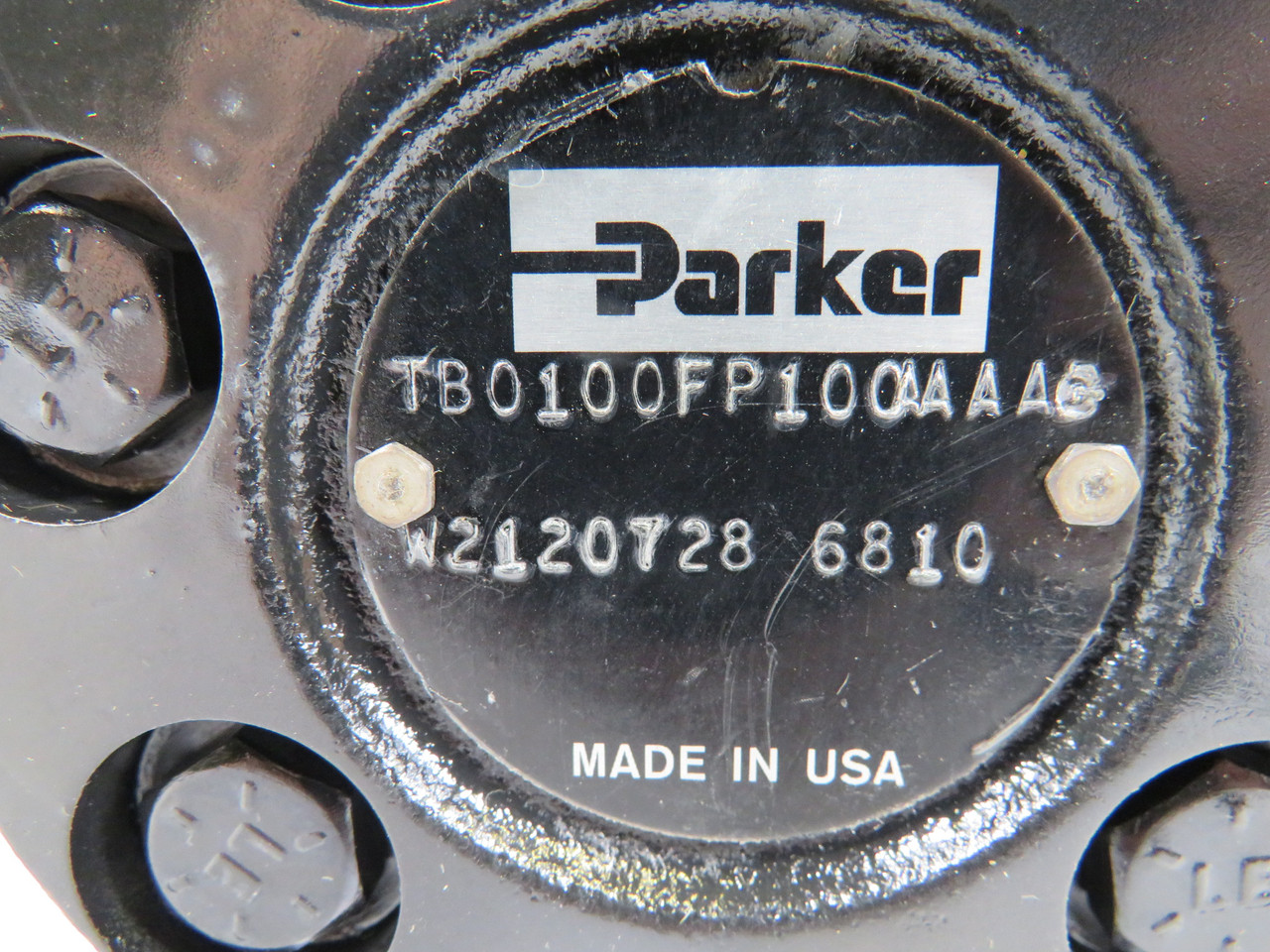 Parker TB0100FP100AAAA Hydraulic Motor 159/217/119/158Nm 13.8HP 454RPM ! NEW !