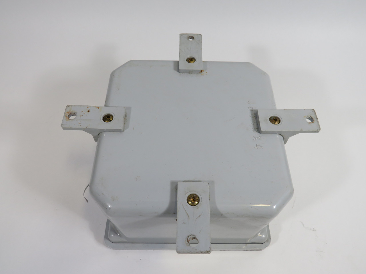 Scepter JB664 077697 PVC Junction Box 6x6x4" 2 Knock-Outs SHELF WEAR USED