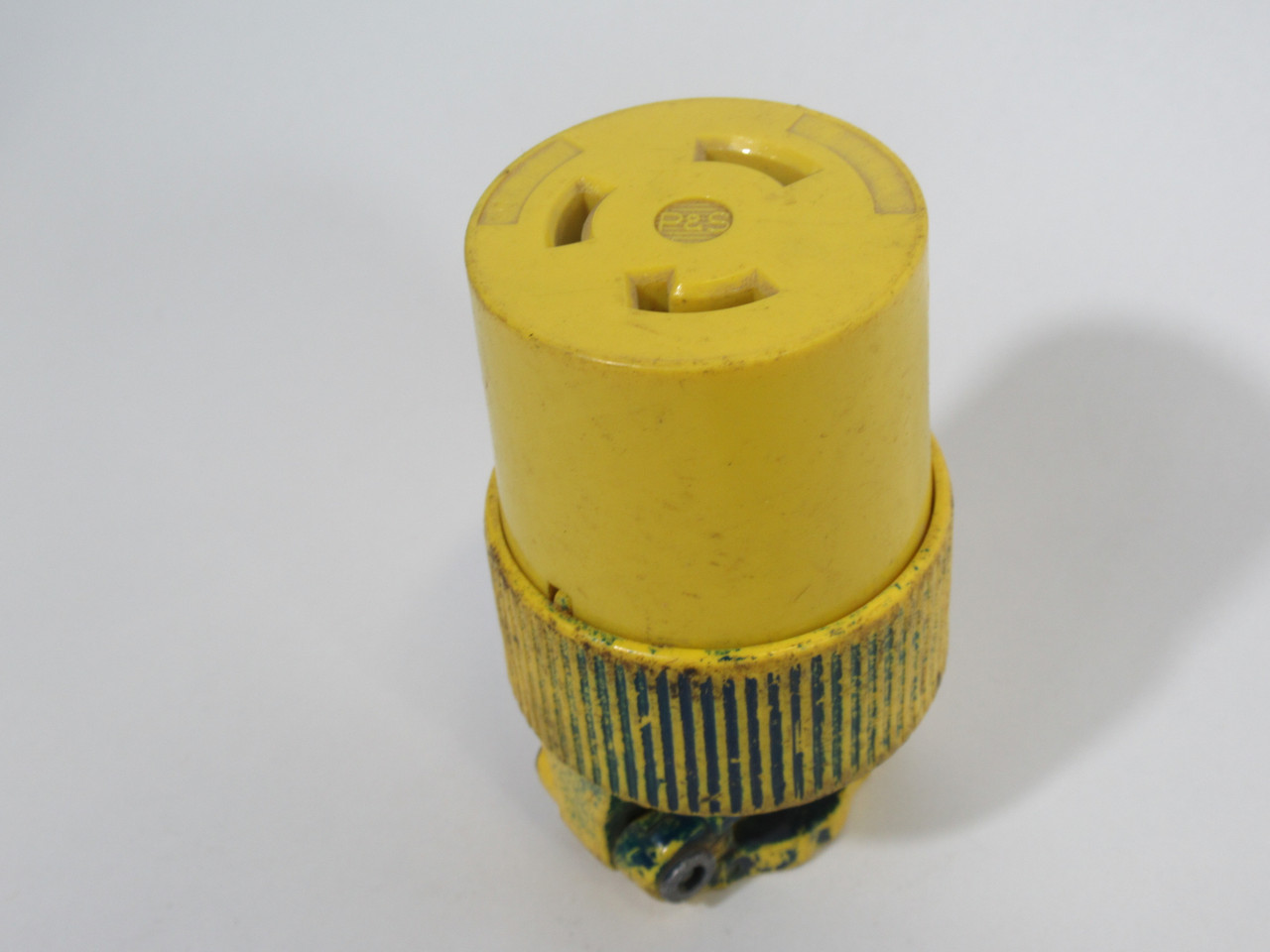 Pass & Seymour L530-C Old Style Yellow Connector 30A 125V 3W 2P USED