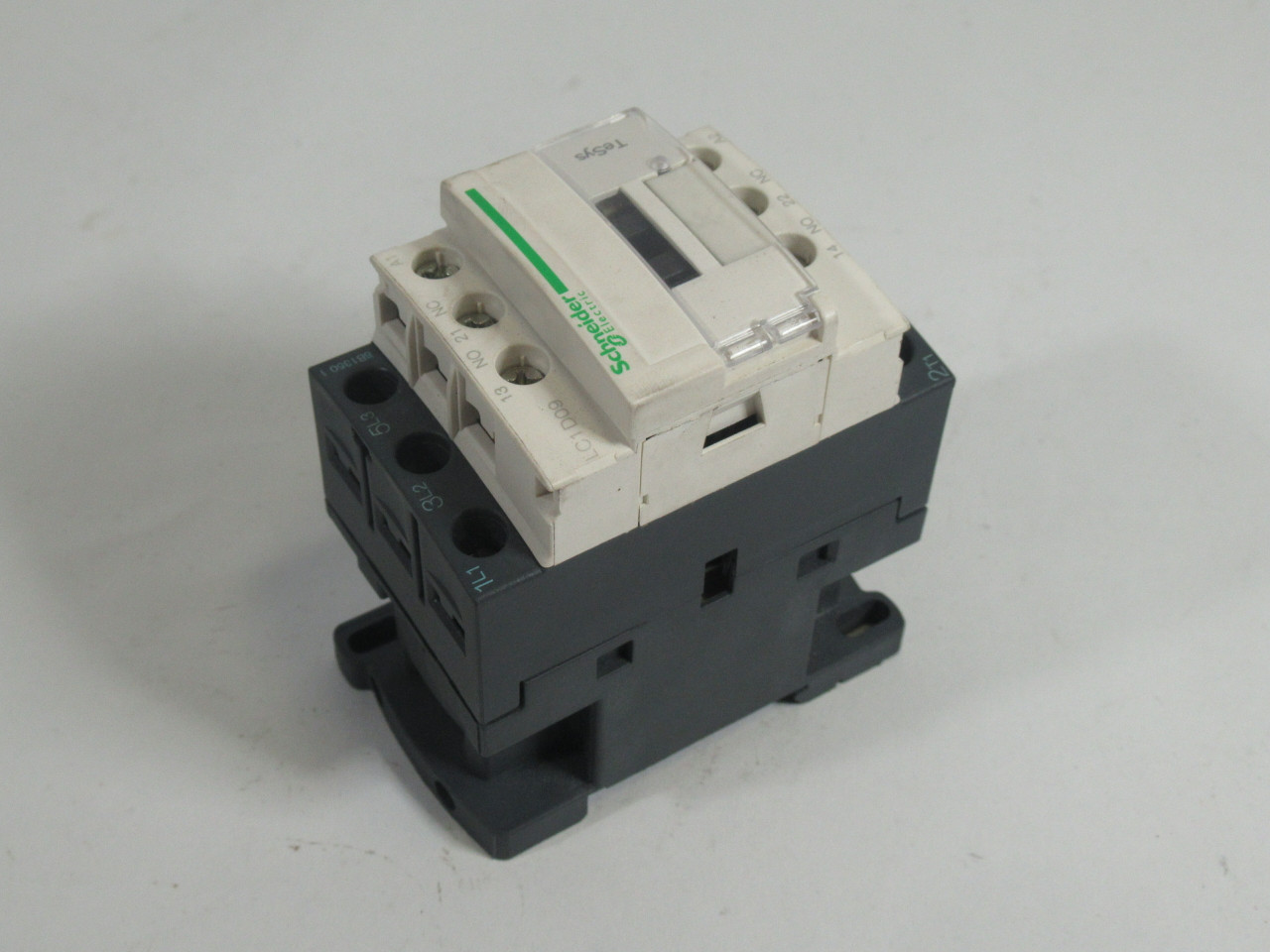 Schneider Electric LC1D09B7 Contactor 690V 25A Coil 24V 50/60Hz ! NOP !