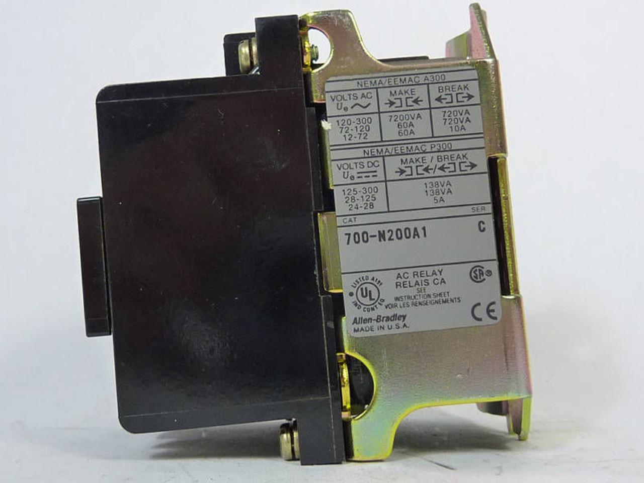 Allen-Bradley Control Relay 110/120V 700-N200A1 C USED