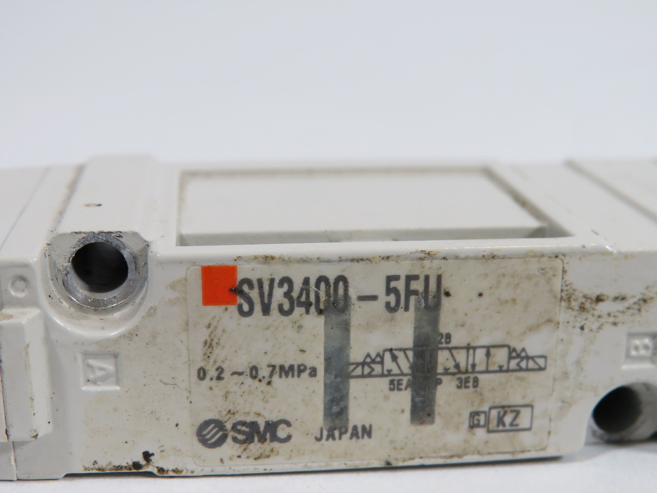 SMC SV3400-5FU Solenoid Valve 24VDC 0.2-0.7MPa No Screws USED