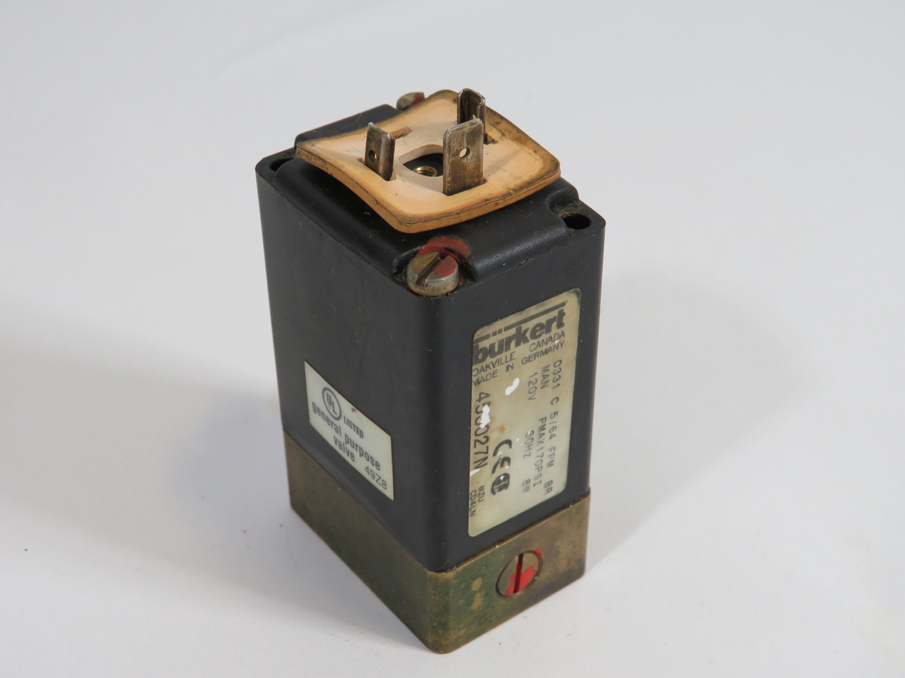 Burkert 453027N 0331-C-5/64 Solenoid Valve 120V 60Hz 170psi NO HARDWARE USED