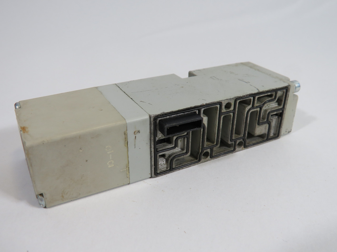 Numatics 061BA400K000030 Solenoid Valve 110-120 SHELF WEAR USED