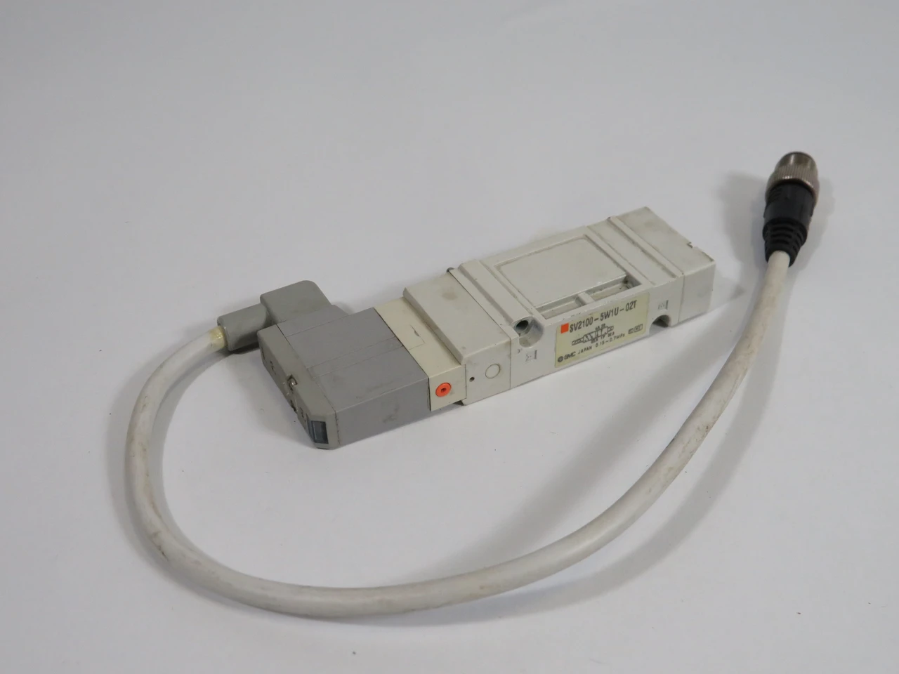 SMC SV2100-5W1U-02T Solenoid Valve 24VDC 0.15-0.7MPa No Screws USED