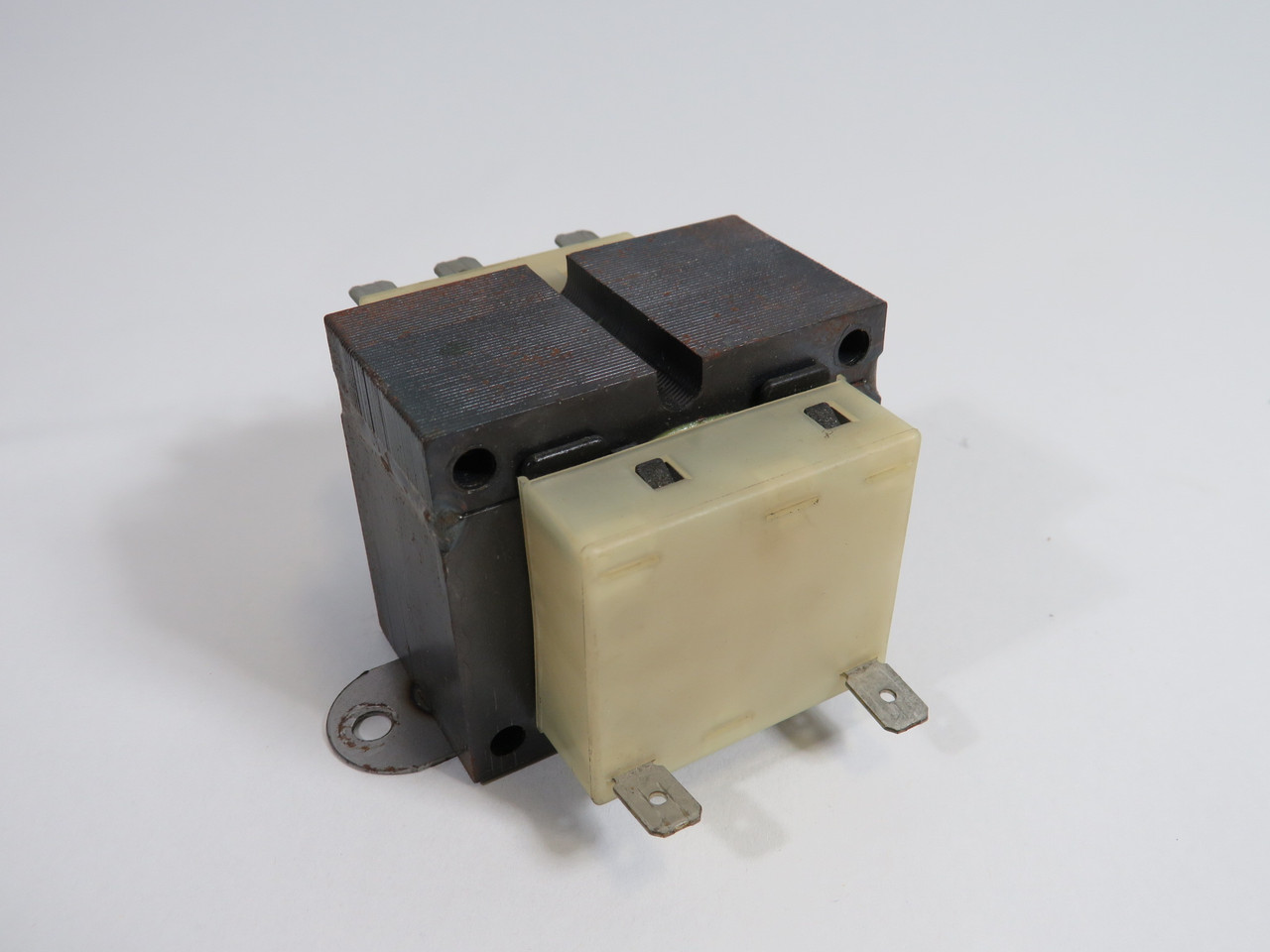 Products 8820718 Transformer 40VA Pri 208-240V Sec 24V USED