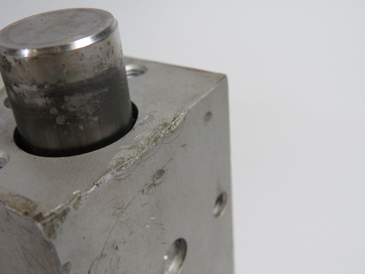 Festo 170858 DFM-32-50-P-A-GF Guide Cylinder 32mmB 50mmS SHELF WEAR USED