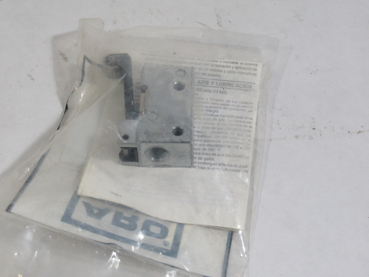ARO 203-C Limit Valve 1/8"NPTF Port Long Roller Actuator 4.06mm Stroke ! NWB !