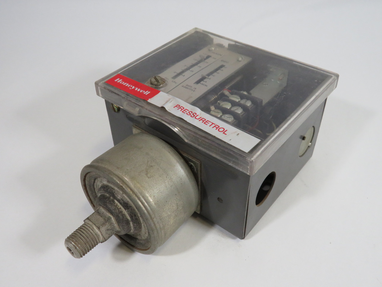 Honeywell L91B1035 Pressuretrol Pressure Controller 0-15psi BROKEN LATCH USED