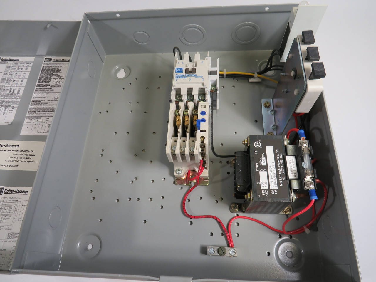 Cutler-Hammer ECE07A1DJA Enclosed Motor Controller 600/120V 115 5KA ! NEW !