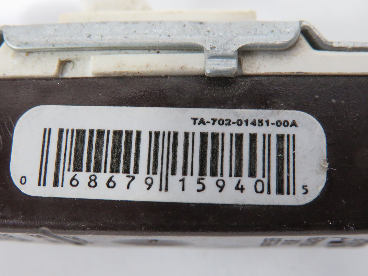 Leviton 1451-W Toggle Switch 15A 120V Lot of 6 SHELF WEAR MISSING SCREWS USED