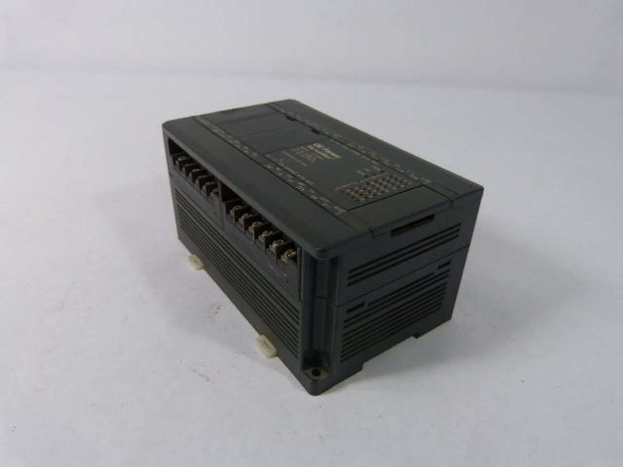 GE Fanuc IC200UAA007-BG Versamax Micro Controller 16AC Input 12AC Output USED