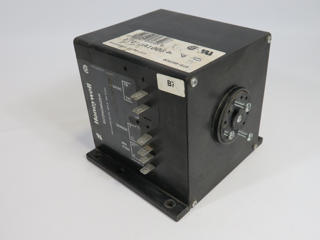 Honeywell M7415A1006 Economizer Actuator Series 4 24V NO LEVER SHELF WEAR USED