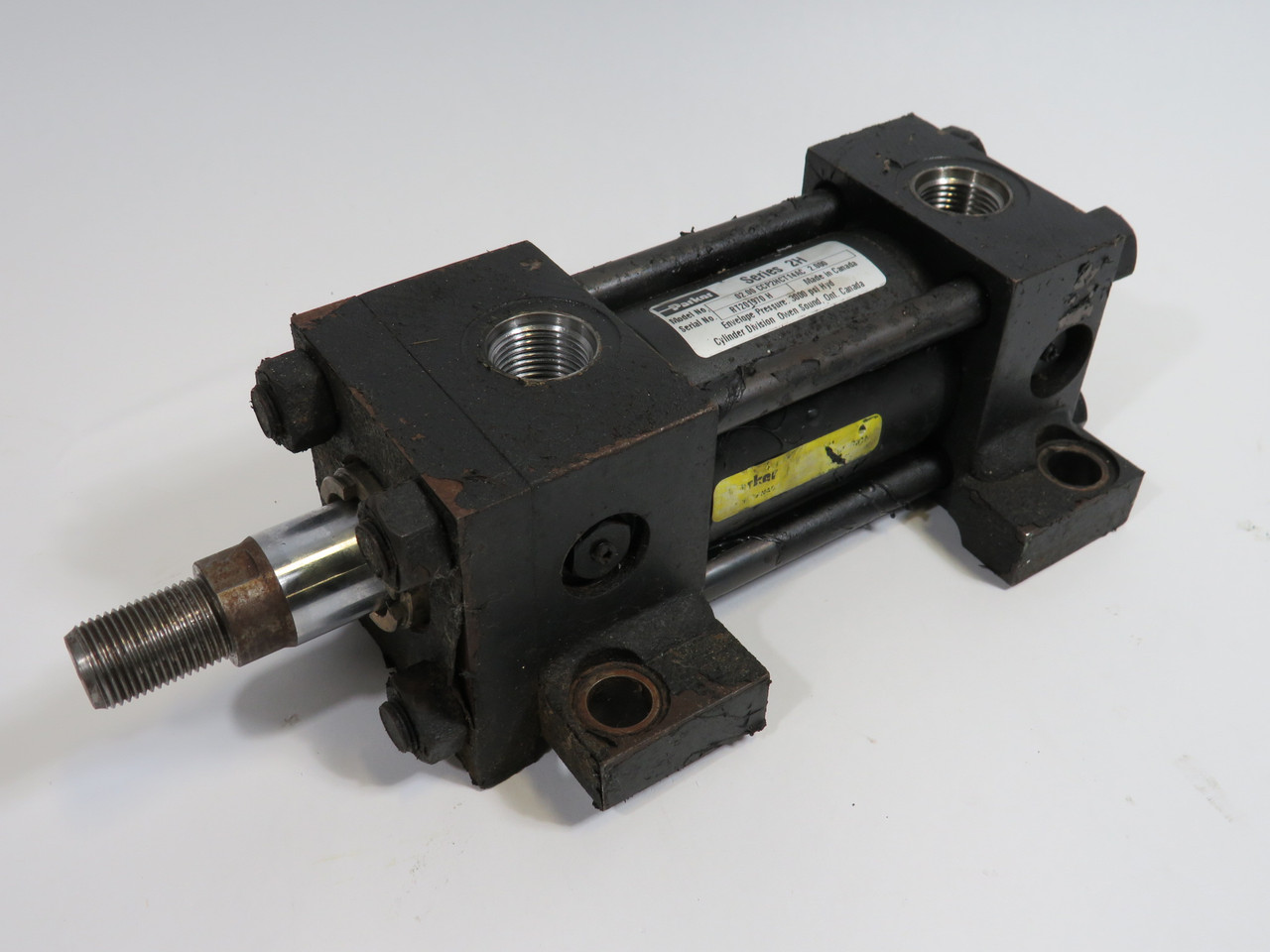 Parker 02.00CCP2HCT14AC2.000 Hydraulic Cylinder 2" B 2" S PAINT DAMAGE USED