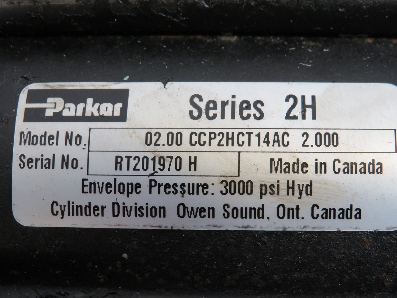 Parker 02.00CCP2HCT14AC2.000 Hydraulic Cylinder 2" B 2" S PAINT DAMAGE USED