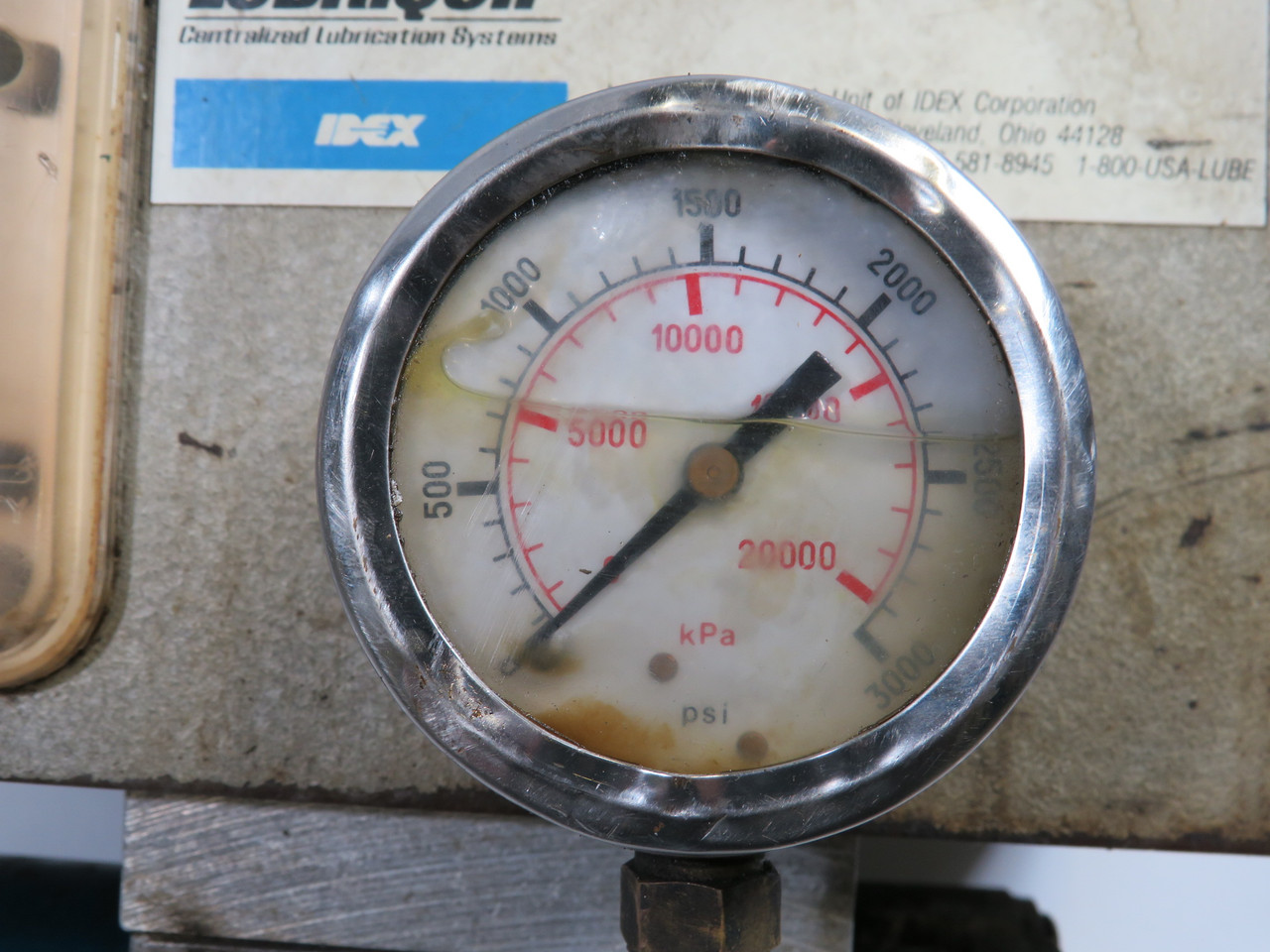 Trabon MPP-TI-NPT-A3-G2 Modu-Flo 12-Pint Reservoir Assy w/Pump + Gauge USED