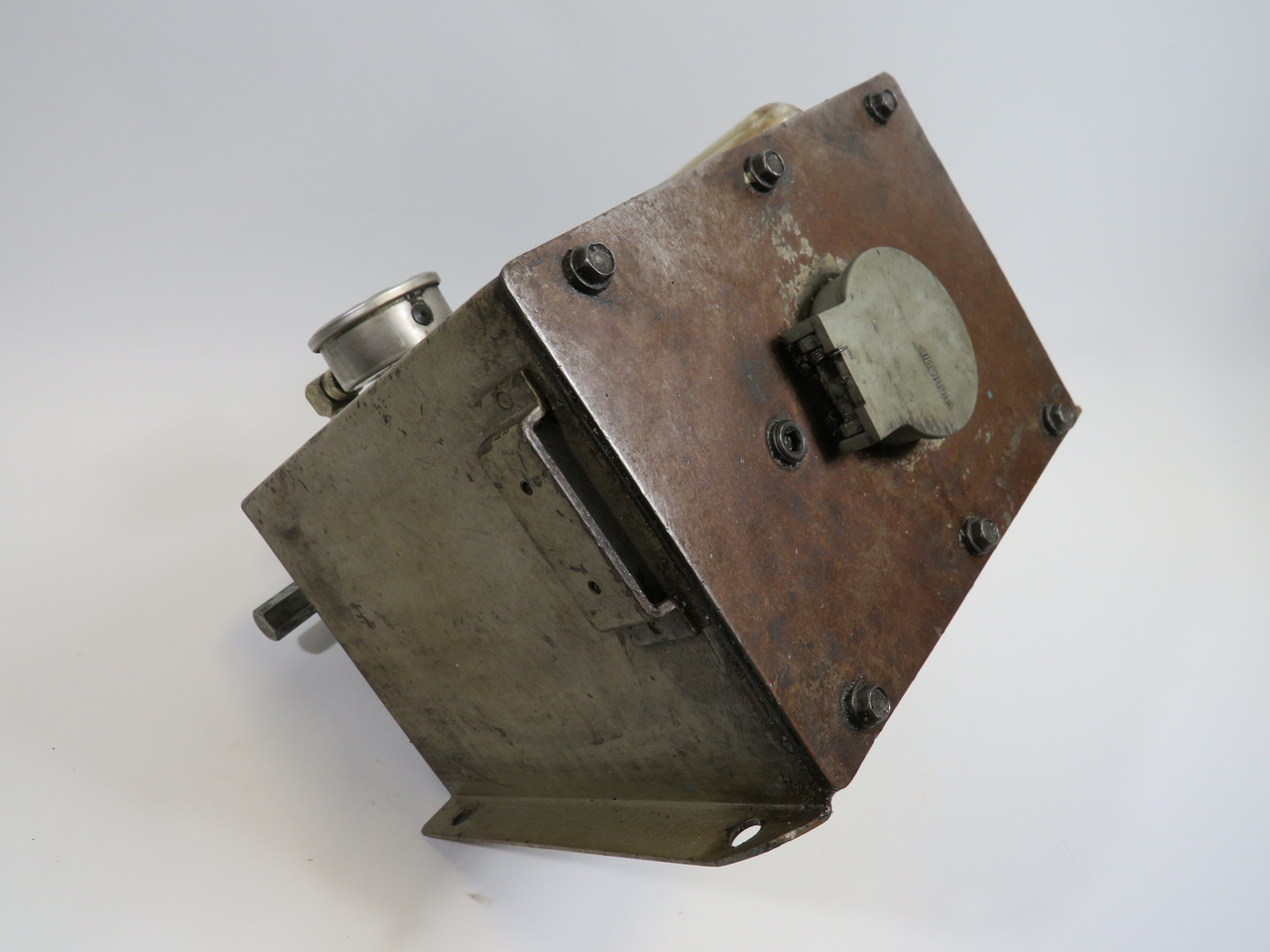 Trabon MPP-TI-NPT-A3-G2 Modu-Flo 12-Pint Reservoir Assy w/Pump + Gauge USED