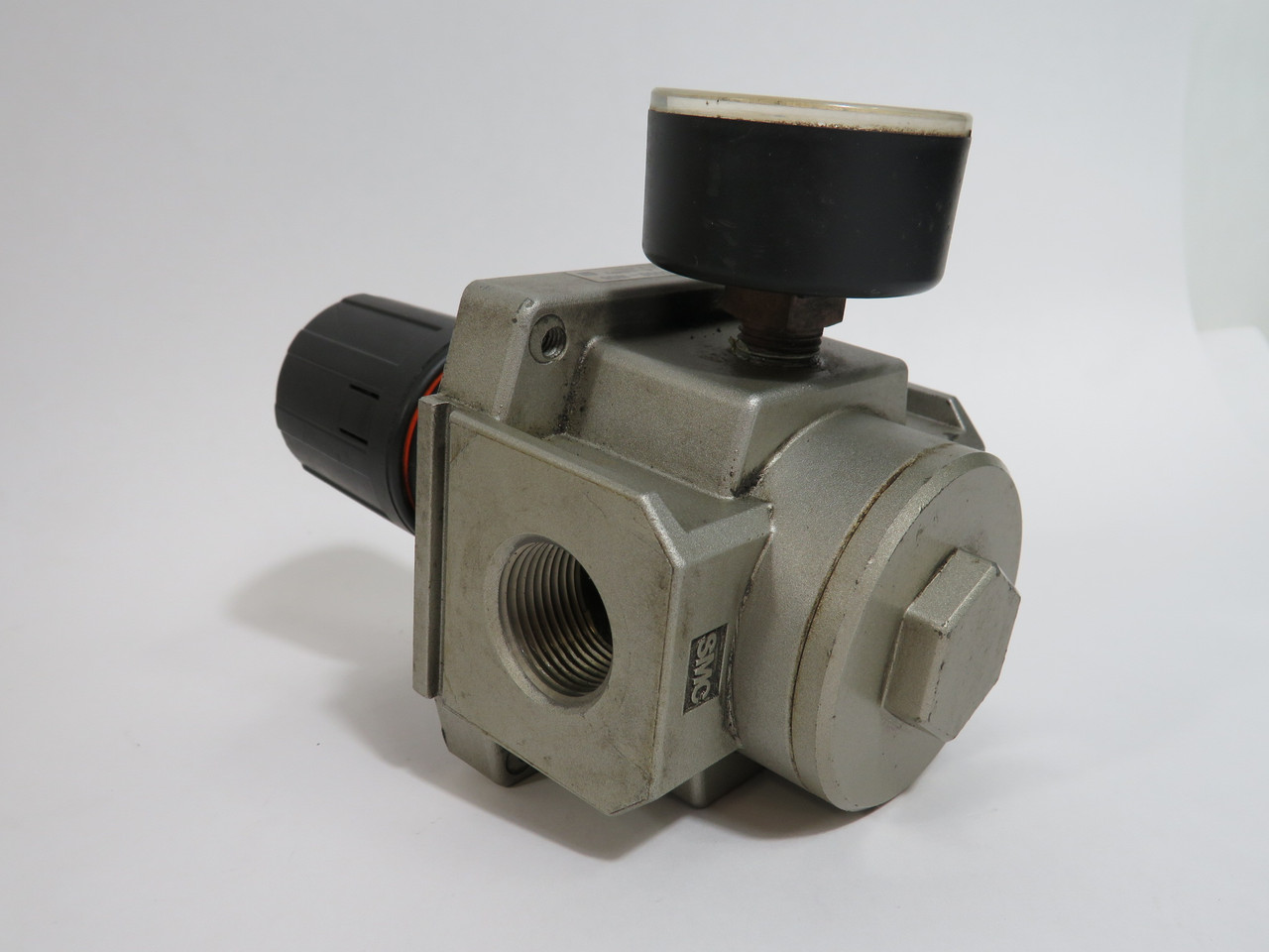SMC NAR5000-N06 Pneumatic Valve Regulator 0.05-0.85MPa 3/4"NPT C/W Gauge USED