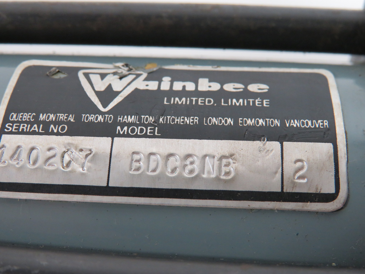 Wainbee BDC8NB-2 Pneumatic Cylinder COSMETIC DAMAGE USED