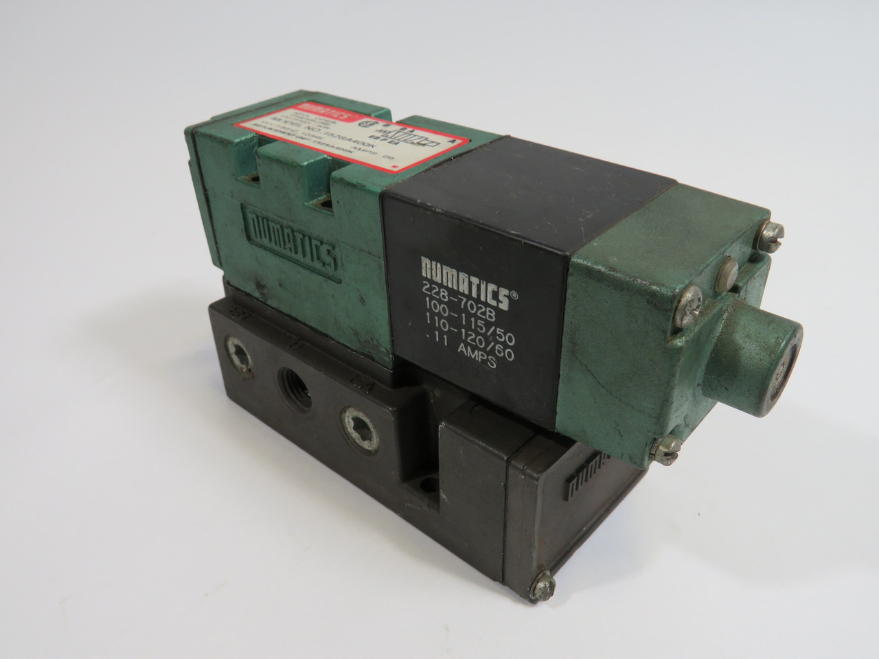 Numatics 152SA400K Solenoid Valve Assy w/ Manifold .09A 110-115V@50Hz USED