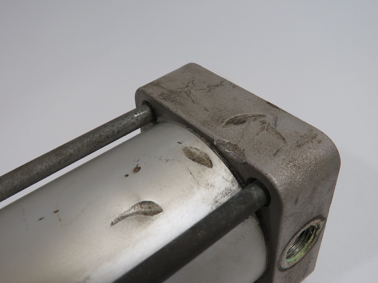 SMC NCA1R250-0900-X2US Med Duty Air Cylinder 2.5" B 9" S SHELF WEAR USED