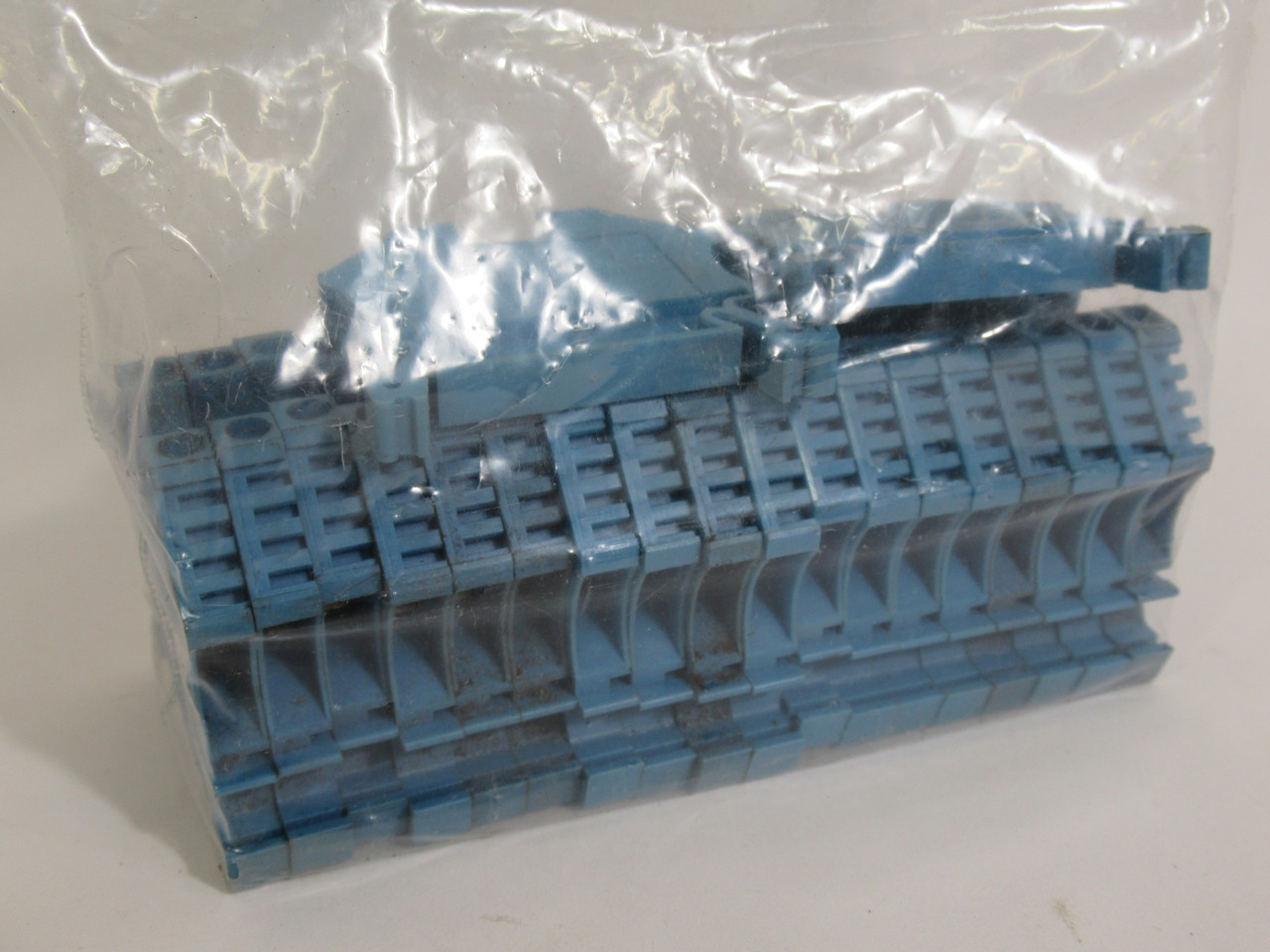 Morsettitalia EURO-4 Blue Terminal Block 30A@600V 500V 4mm2 Lot of 20 USED