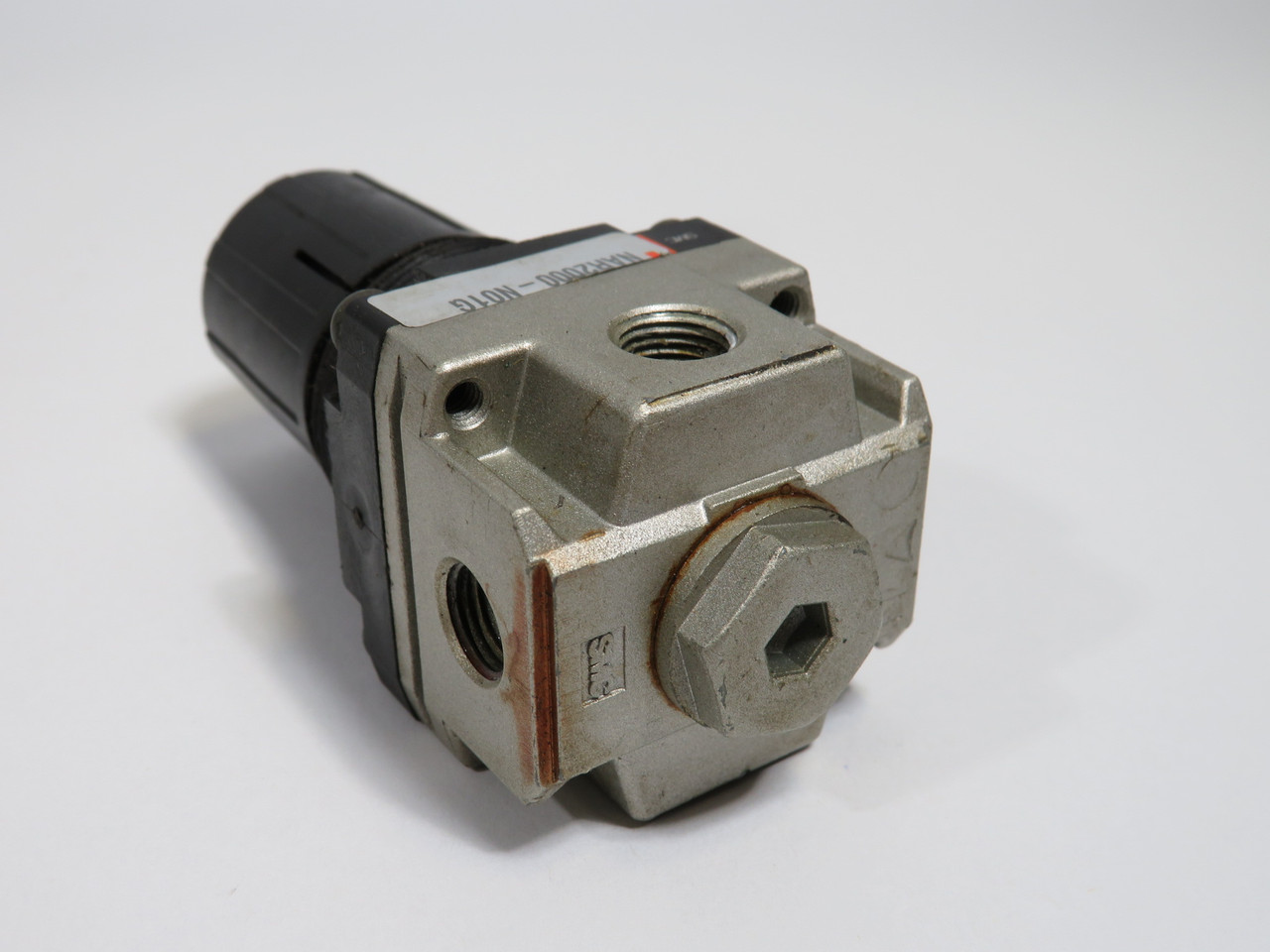 SMC NAR2000-N01G Pneumatic Regulator 1/8"NPT NO GAUGE USED