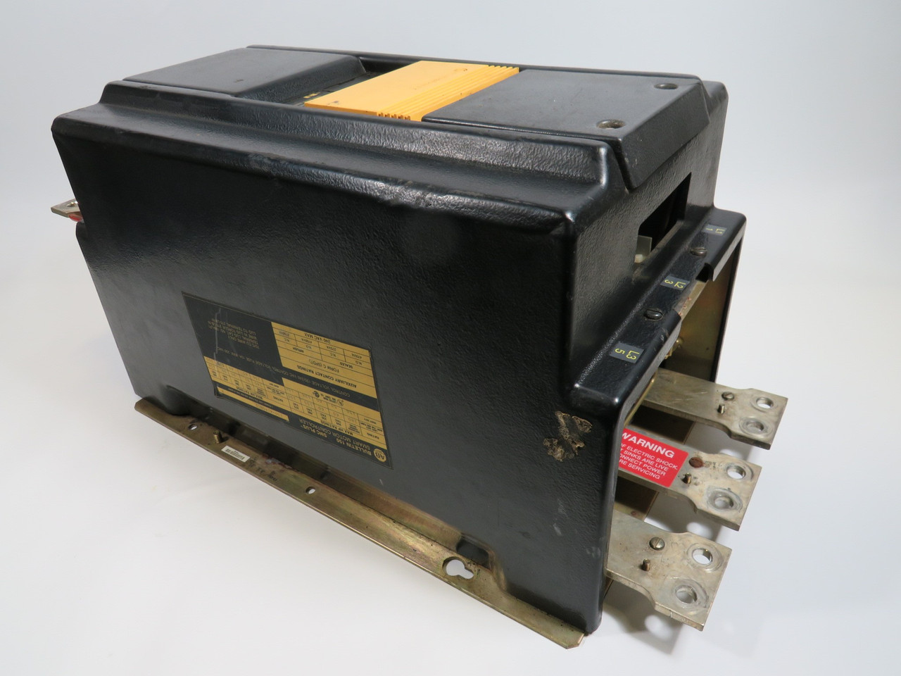 Allen-Bradley 150-A180NCD Motor Controller 150HP 120/240V SHELF WEAR USED