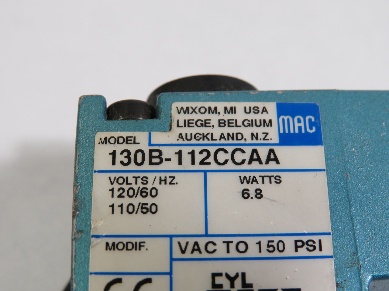 MAC 130B-112CCAA Solenoid Valve 120V@60Hz 110V@50Hz 1/8"NPT COSMETIC DMG USED