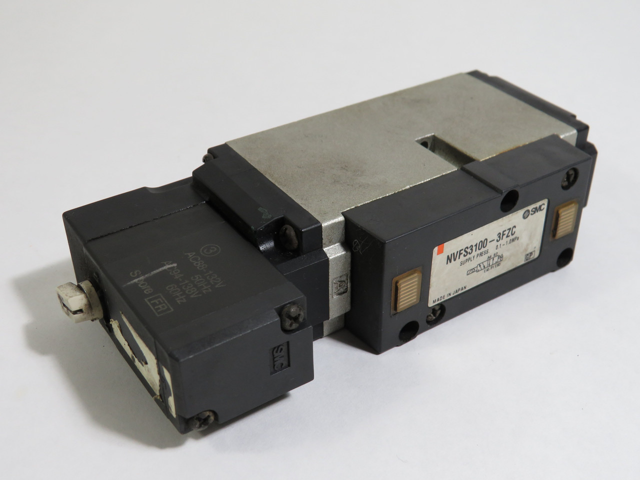 SMC NVFS3100-3FZC Solenoid Valve 88-132V@50Hz 94-138V@60Hz 0.1-1.0MPa USED