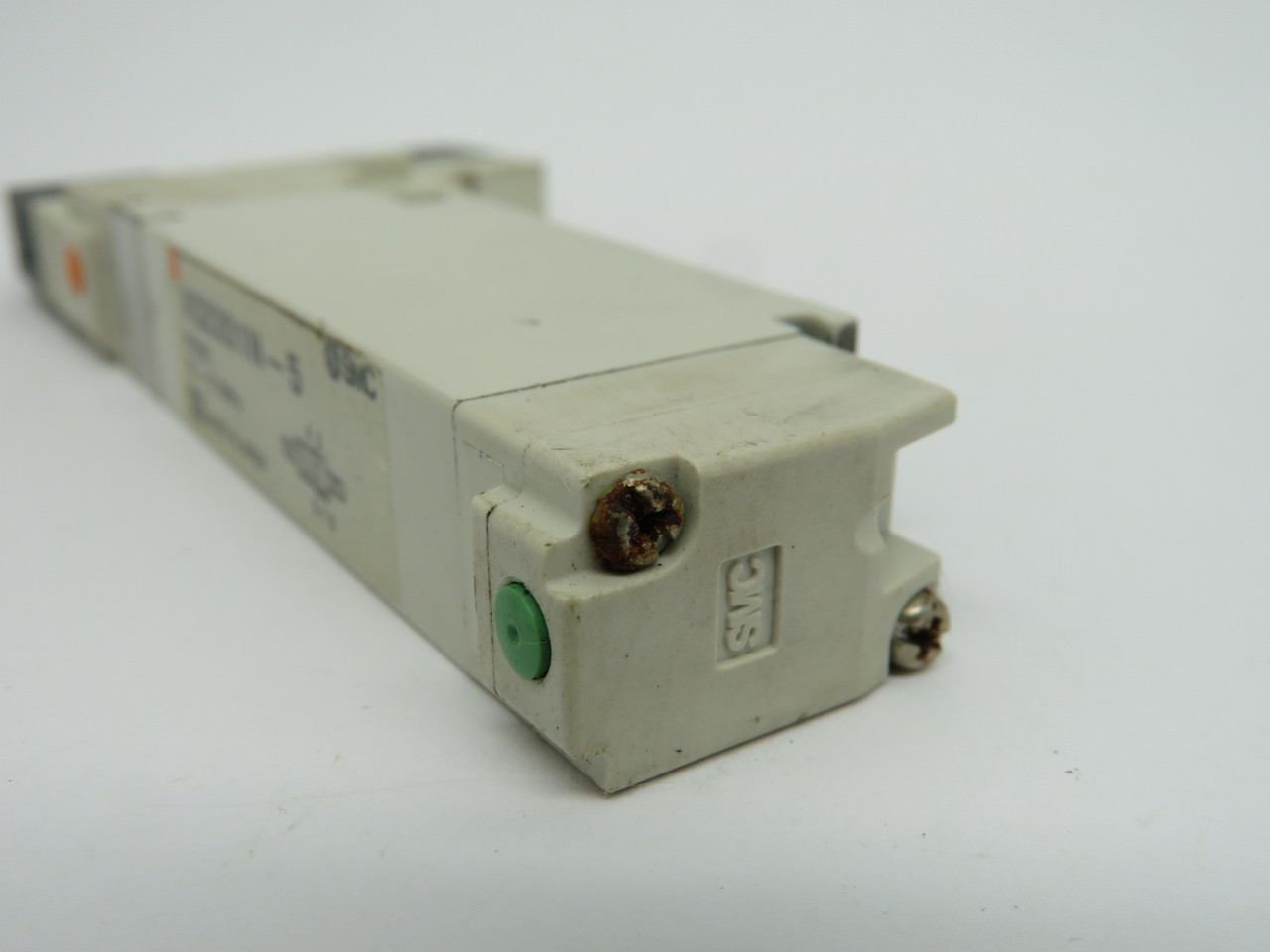 SMC VQ2201N-5 Solenoid Valve 2-Position Double 24VDC 0.1-0.7MPa RUST USED