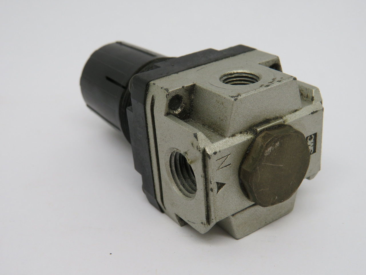 SMC NAR2060-N02 Pneumatic Regulator 1/4" NPT 0.1-0.85MPa SHELF WEAR USED