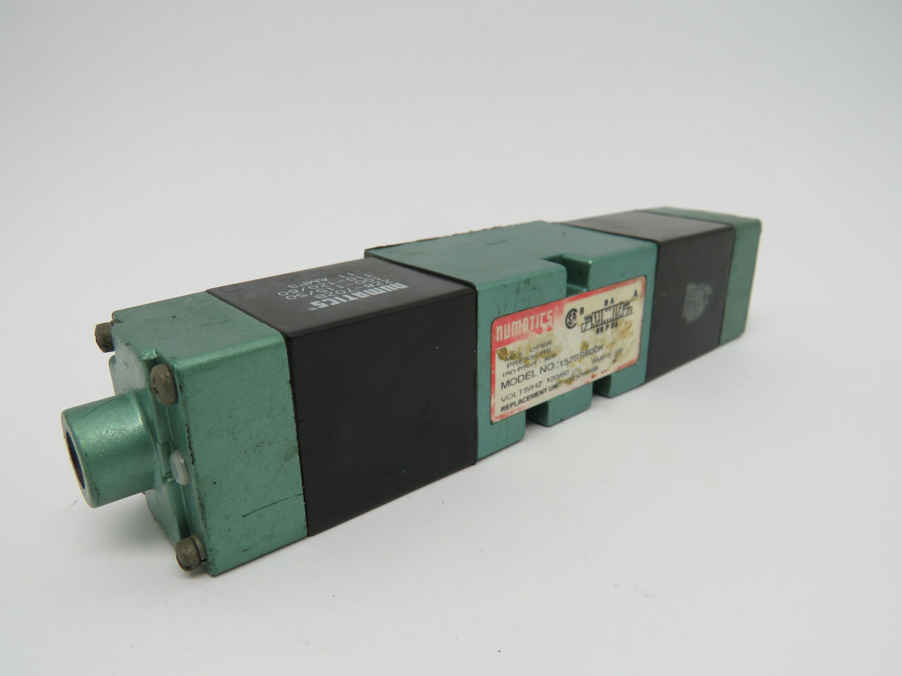 Numatics 152SS600K Solenoid Valve .09/.11A 100-115V@50Hz 110-120V@60Hz USED