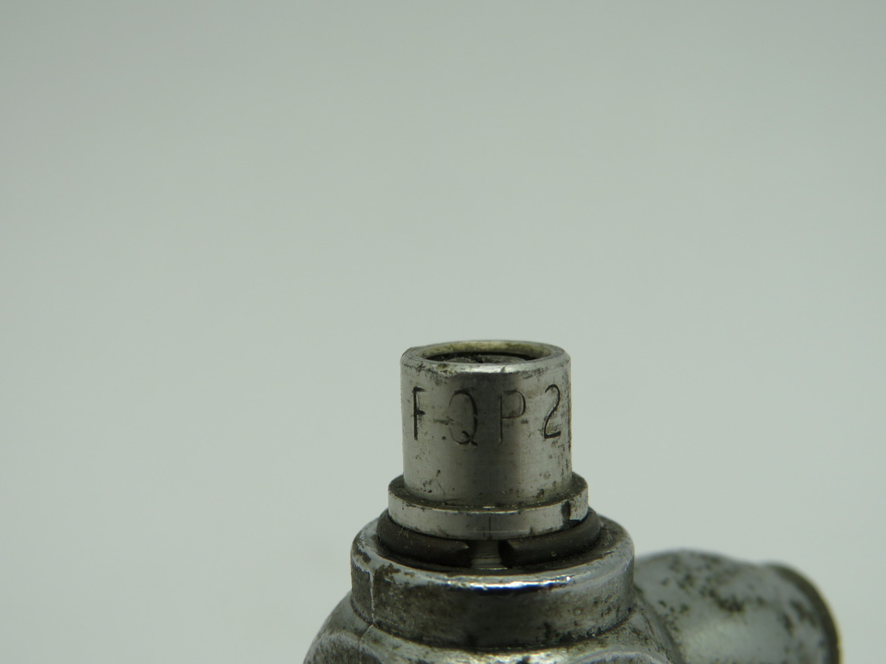 Bimba FQP2 Flow Control 1/8" NPT 1/4" Tubing OD Recessed Knob USED