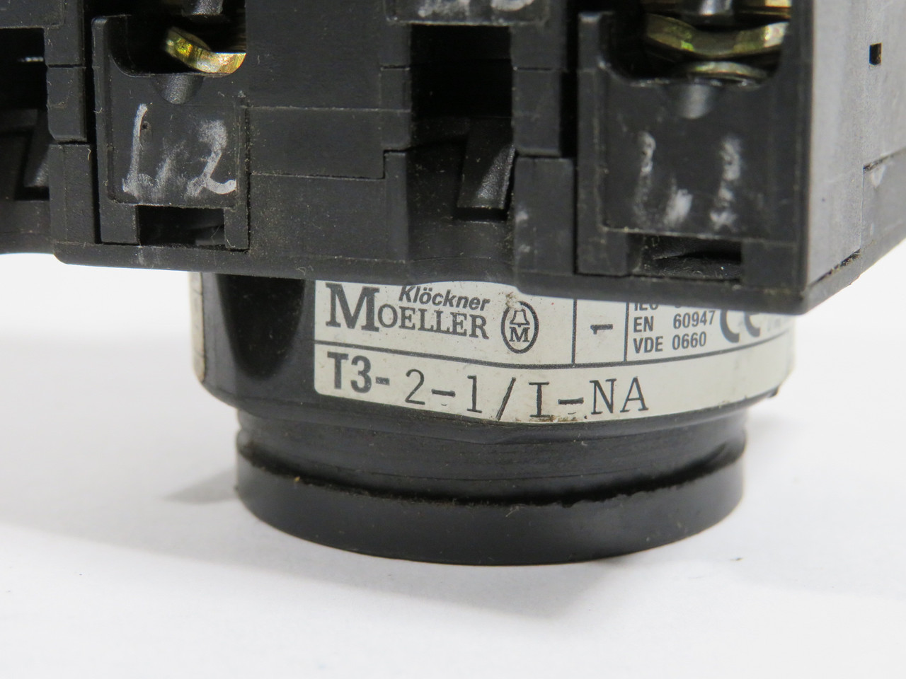 Klockner-Moeller T3-2-1-I-NA Rotary Cam Switch 25A 690V No Shaft USED