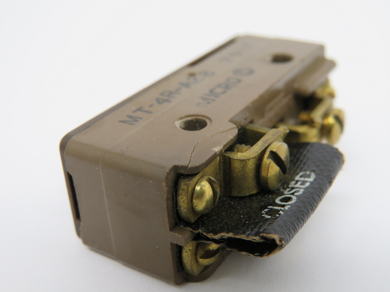 Micro Switch MT-4R-A28 Basic Switch 125VAC/DC SHELF WEAR USED