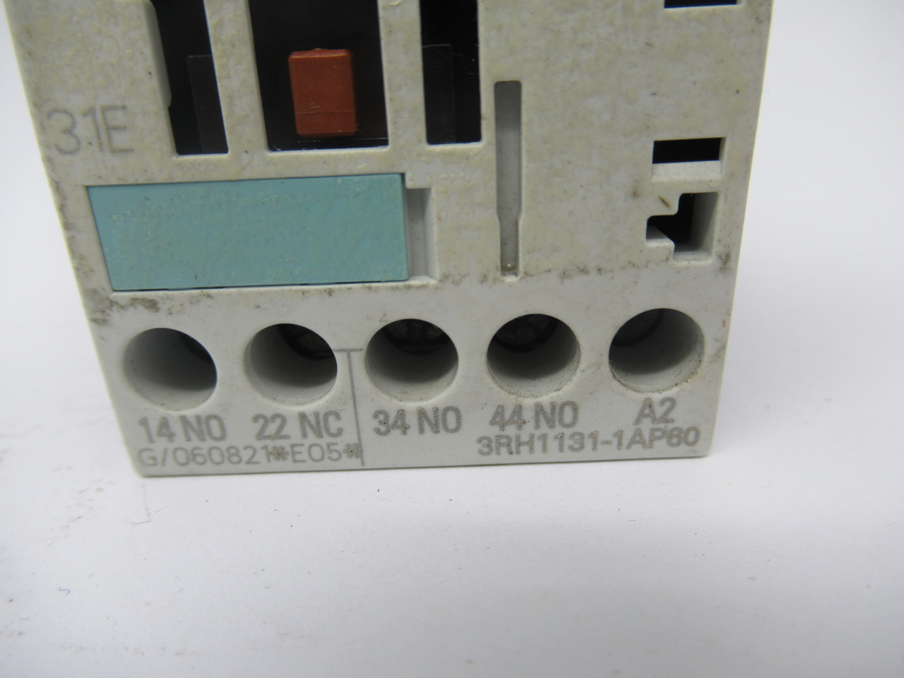 Siemens 3RH1131-1AP60 Control Relay 10Amp 600VAC 220/240 VAC Coil 50/60 HZ USED